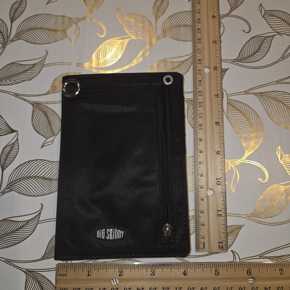 Black Women's Wallet - Picture 2 of 9